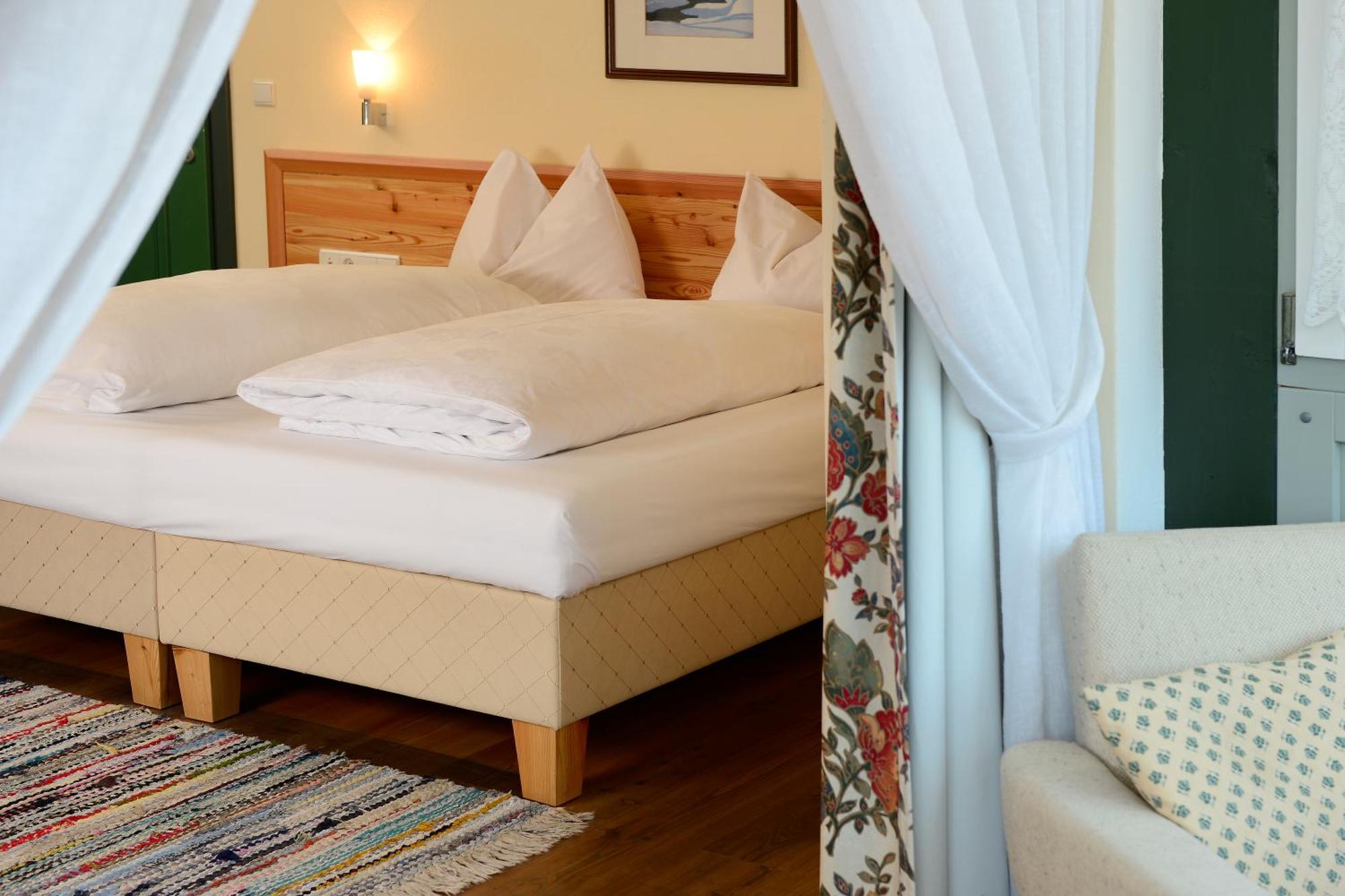 Hotel Gassenwirt Кьенес Экстерьер фото