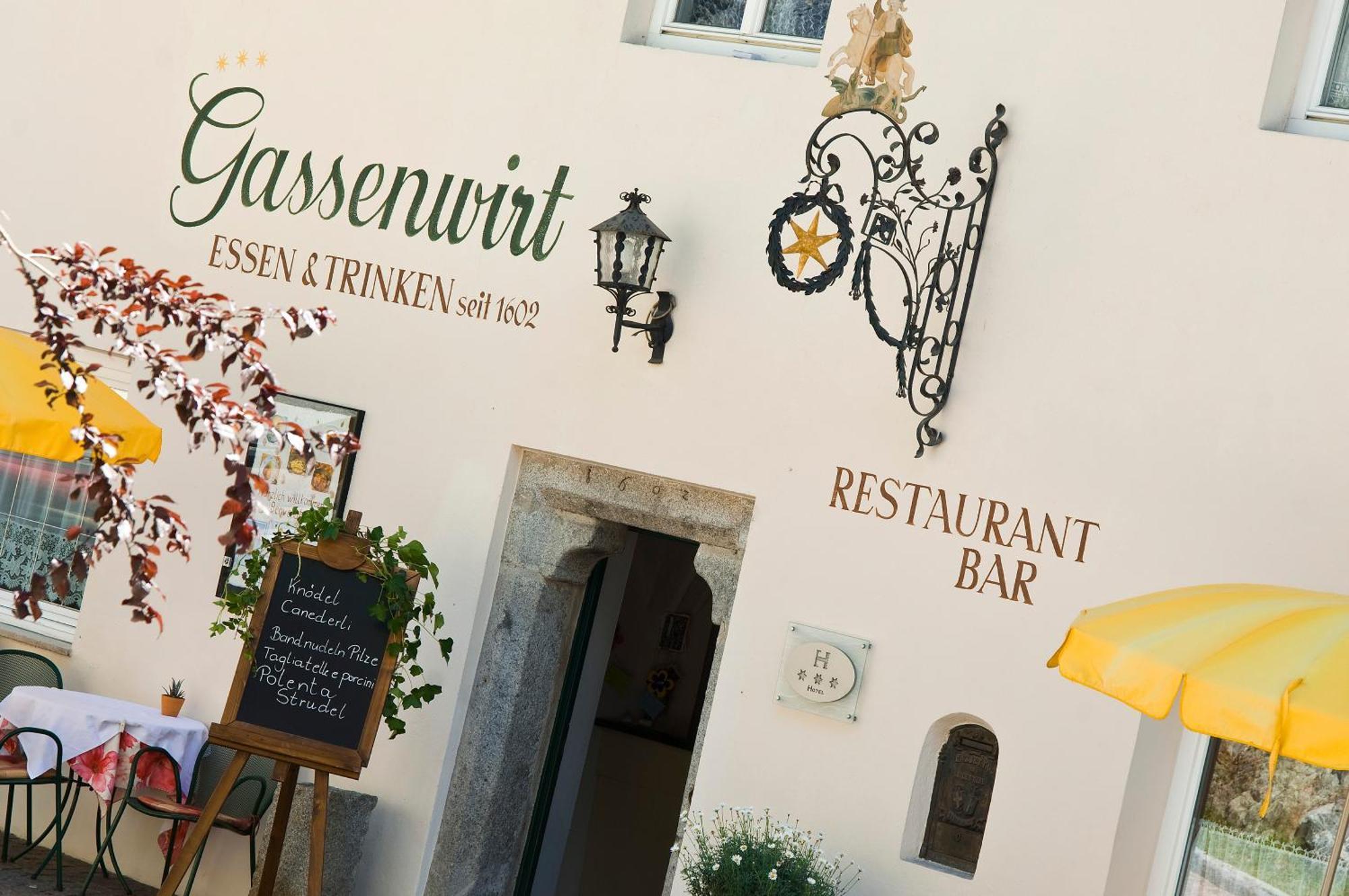 Hotel Gassenwirt Кьенес Экстерьер фото