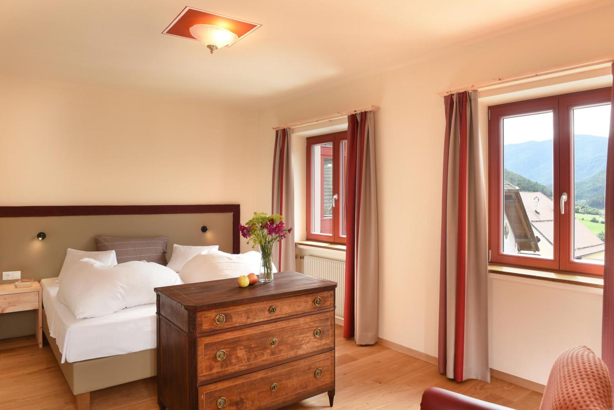Hotel Gassenwirt Кьенес Экстерьер фото